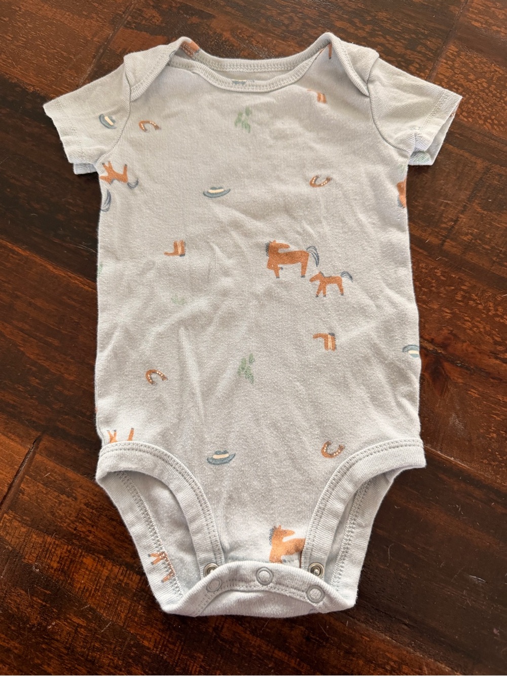 👚CLOSET CLEAN OUT SALE👖Bodysuit in Light Gray with Orange Horses 6M